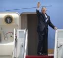 bush-coming-out-from-air-force-one.jpg