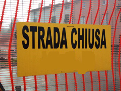strada_chiusa240.jpg