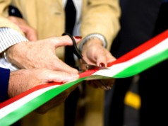 taglio nastro inaugurazione