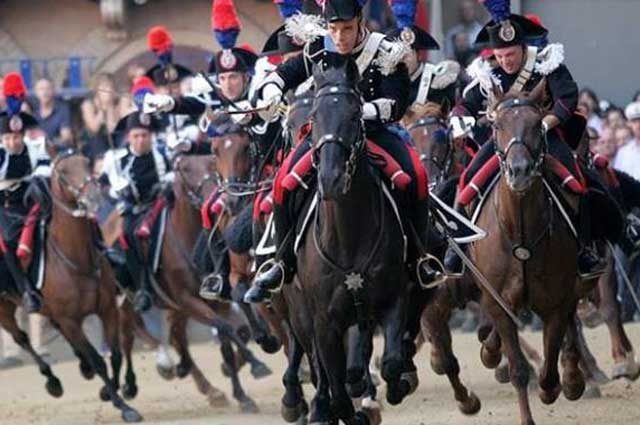 carosello-equestre-carabinieri carosello-equestre-carabinieri