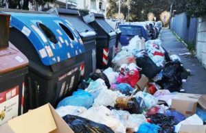 rifiuti via pompeo neri