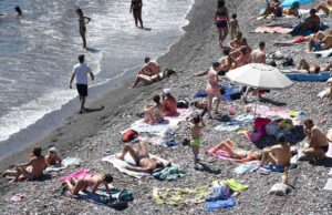 spiaggia-affollata