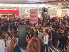 centro-commerciale-affollato