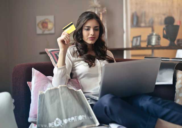 shopping-on-line shopping-on-line Foto di Andrea Piacquadio da Pexels