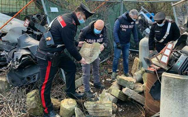 carabinieri-reperti-archeologici carabinieri-reperti-archeologici