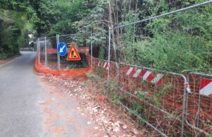 Via Panattoni, difficile parcheggiare lavori-via-panattoni