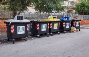Difficoltà con i nuovi cassonetti, ma dobbiamo farceli piacere