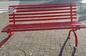 panchina-rossa-parco-volusia