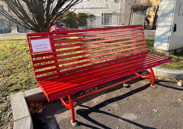 panchina-rossa