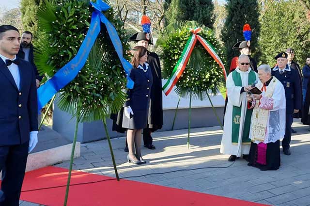 commemorazione-tomba-di-nerone commemorazione-tomba-di-nerone