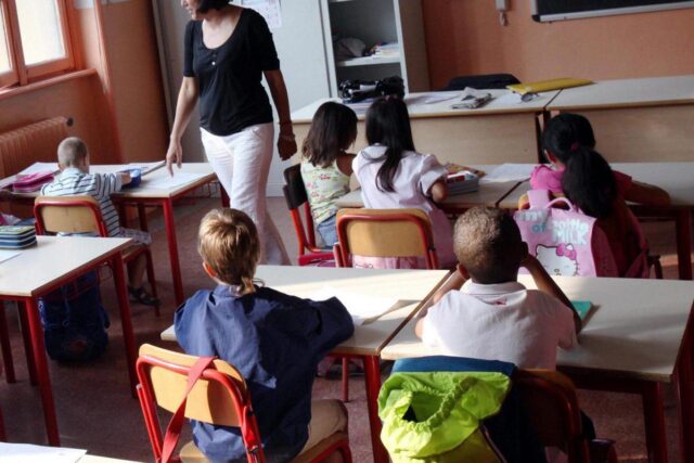 primo_giorno_di_scuola_alla_scuola_elementare_luigi_cadorna_in_via_carlo_dolci.jpeg