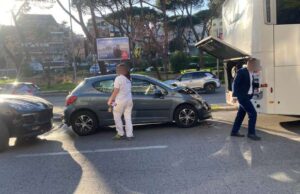 Rapina a Corso Francia con tamponamento a tre rapina corso francia