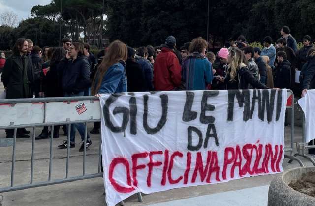 protesta-officina-pasolini