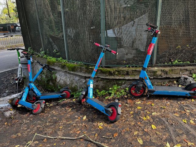 monopattini abbandonati