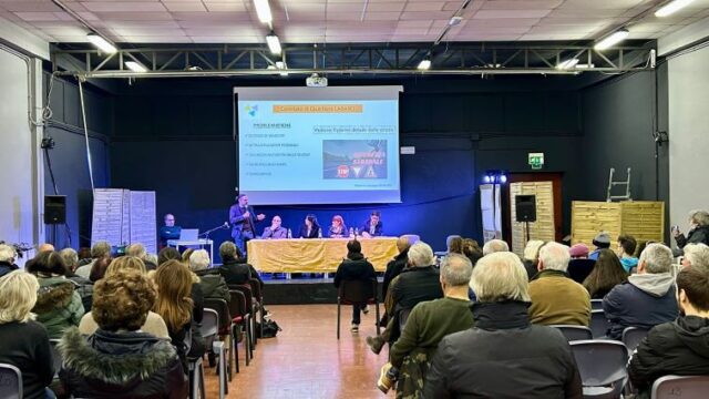assemblea pubblica labaro aula magna pascal assemblea pubblica labaro aula magna pascal
