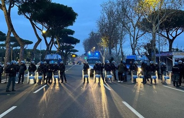 schieramento polizia foro italico