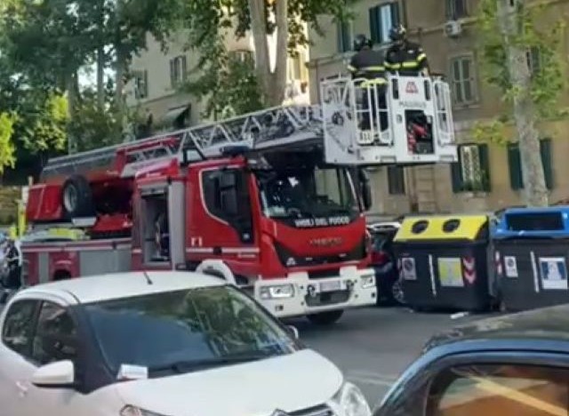 vigili fuoco via orti farnesina vigili fuoco via orti farnesina