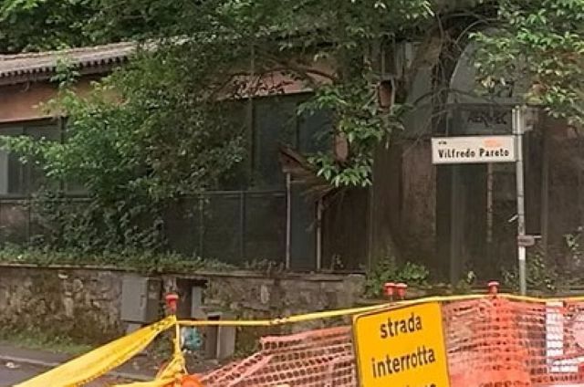 via pareto chiusa al traffico