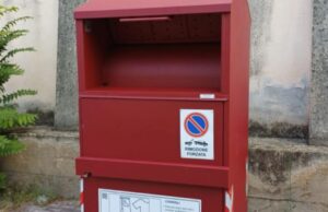 nuovi cassonetti rifiuti abiti usati