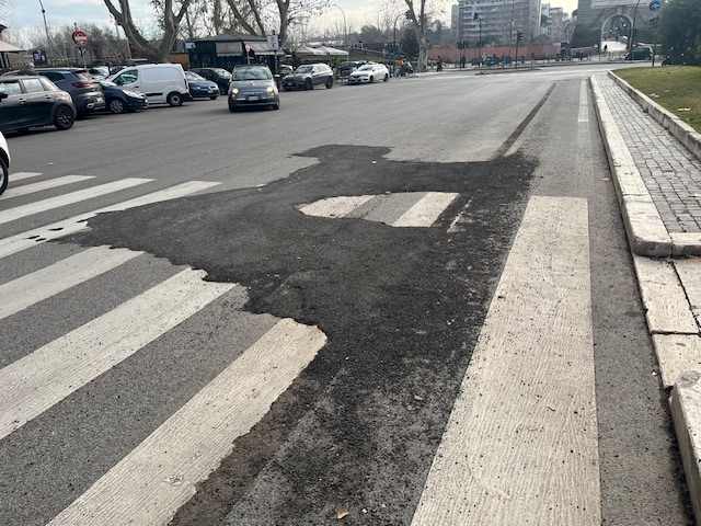 rattoppi piazza ponte milvio