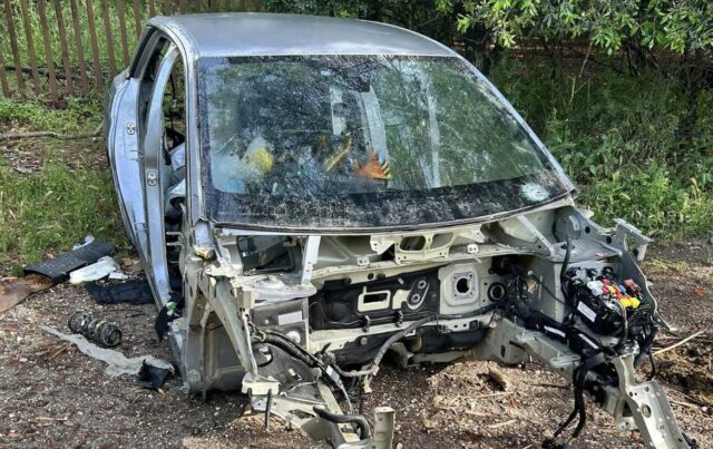 auto cannibalizzata via Prato della Corte